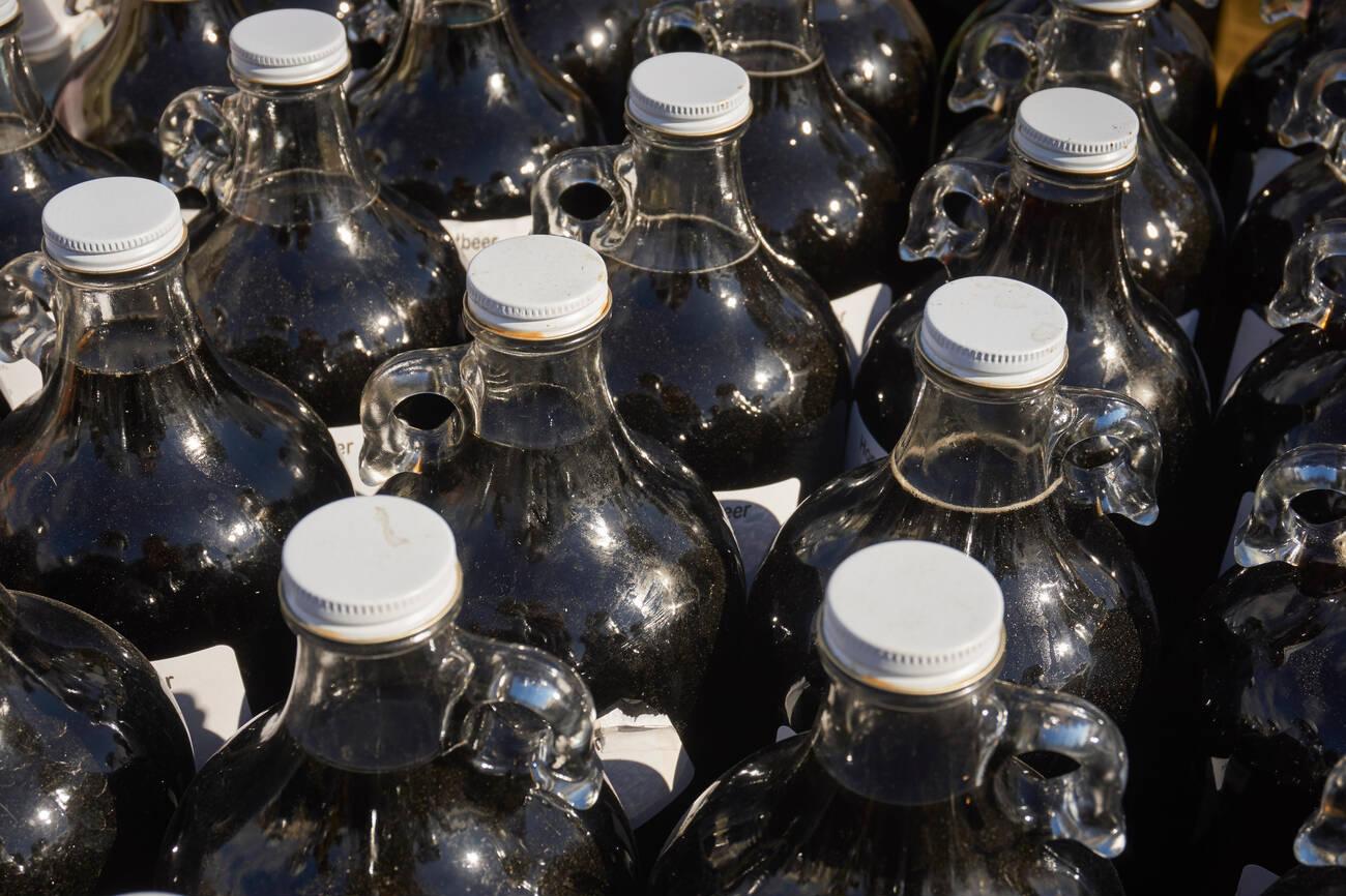 do amish drink alcohol