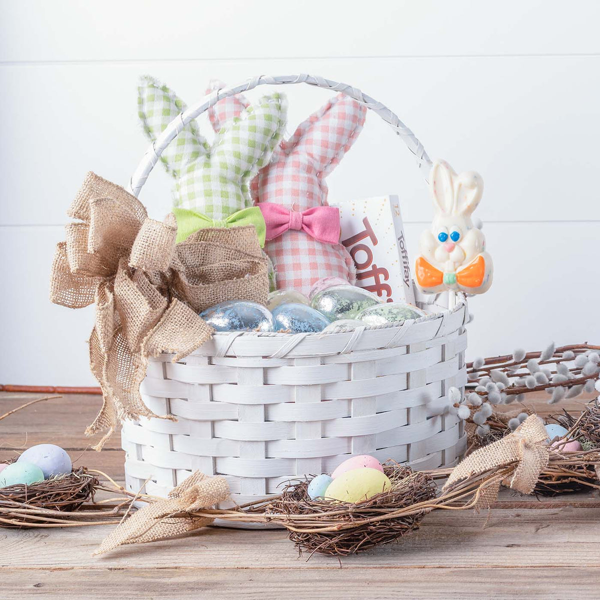 Medium Round White Easter Basket Traditional Amish Woven Wicker — Amish Baskets
