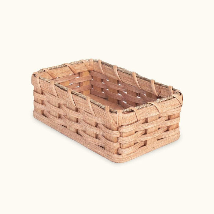 https://www.amishbaskets.com/cdn/shop/products/kitchen-table-handy-catch-all-basket-small-amish-trinket-basket-28430021525607_700x700.jpg?v=1676662843