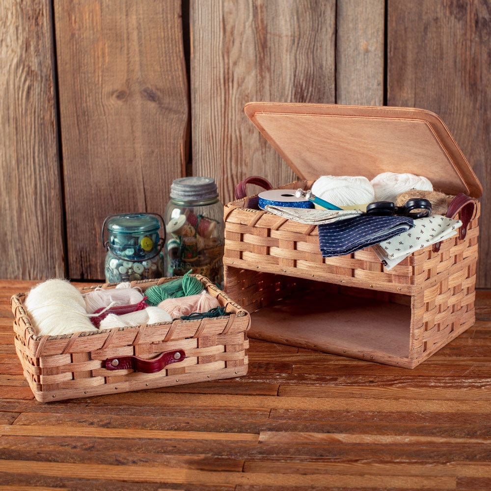 https://www.amishbaskets.com/cdn/shop/products/sewing-baskets-amish-made-vintage-sewing-craft-basket-organizer-with-drawer-plain-29648452911207_1024x1024.jpg?v=1660247168